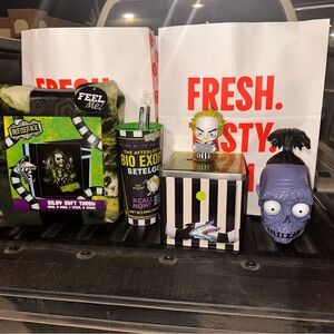 BEETLE JUICE POPCORN BUCKET CINEMARK FULL SET!